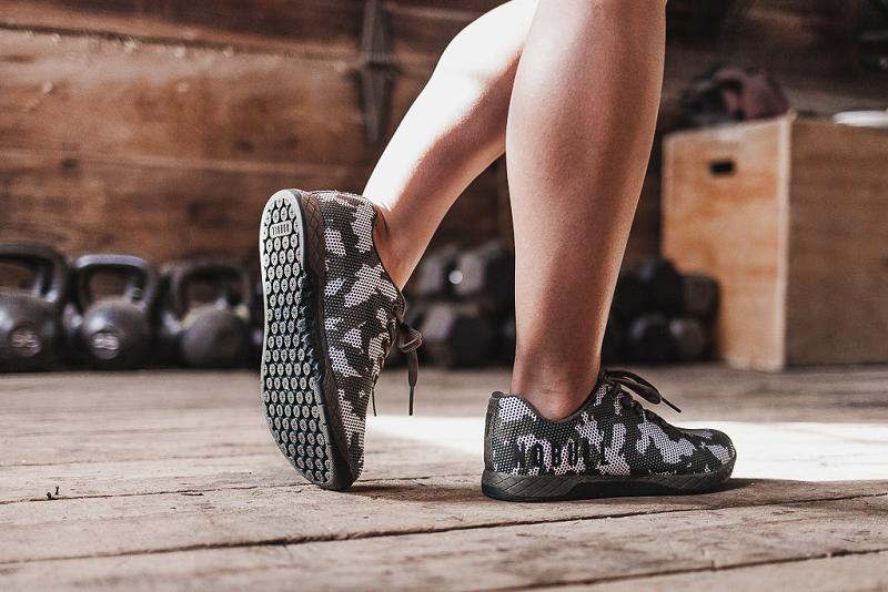 Olive Nobull Field Camo Women's Trainers | CA Y1890X